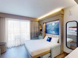 1. Room View (Enter).jpg