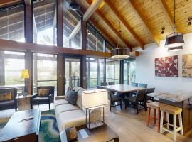 1. Room View (Enter).jpg