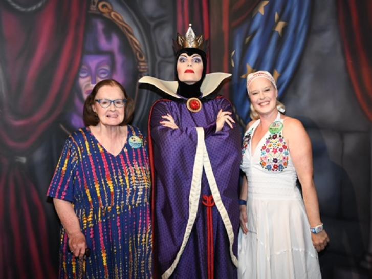 Guest Photo from Lorilee Alexandra Glenat: Guests with Evil Queen at Story Book Dining at Artist Point at Disney's Wilderness Lodge